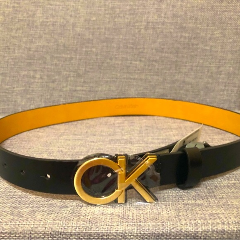 NWT! Calvin Klein Logo Buckle Belt, Medium, Black/Brass-GoldTone